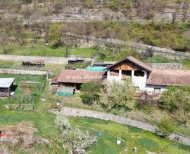 Frazione Boccaldo: STALLA / MAGAZZINO