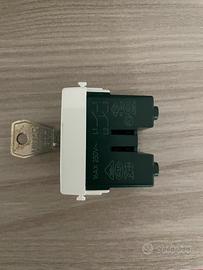 Vimar interutore O/1 con chiave sicurezza