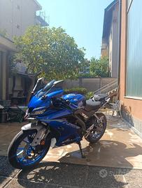 Yamaha yzf-r 125 4 tempi 