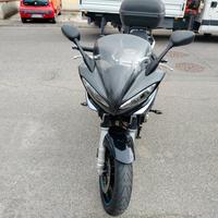 Yamaha FZ6 Fazer 600