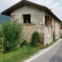 Rustico/Casale in pietra a Viola