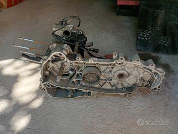 piaggio vespa ,ricambi motore vespa GTS 300/125