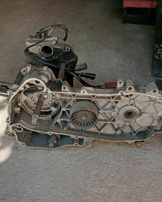 piaggio vespa ,ricambi motore vespa GTS 300/125