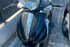 Beverly scooter 250cc