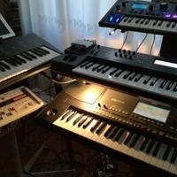 Workstation-Synth-Arranger-Stagepiano