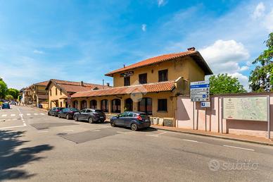 MULTILOCALE A PECETTO TORINESE