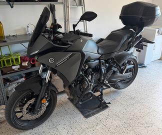 Yamaha Tracer 7 gt akrapovic tris valige