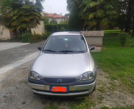 Opel corsa 1.0