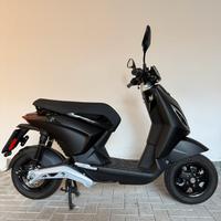 Piaggio 1 one active