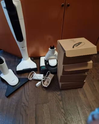 Folletto VK7 completo + lavapavimenti + accessori