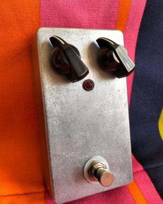 Pedale fuzz  2 in 1 - Electra dist + Buzz Fuss