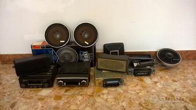 Lotto di componenti stereo per auto