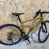 Gravel Cannondale Topstone Olive