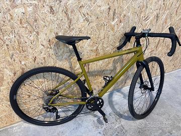 Gravel Cannondale Topstone Olive