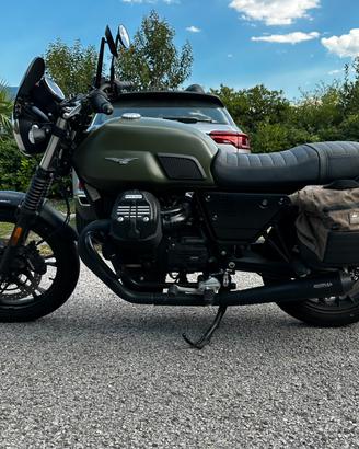 Moto Guzzi V7 III Stone marzo 2017 11300 km