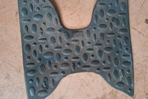 Tappetino poggiapiedi scarabeo 50