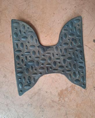 Tappetino poggiapiedi scarabeo 50