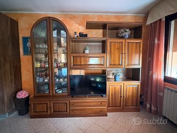 Mobile tv e credenza in legno