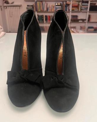 Scarpe nere con il tacco