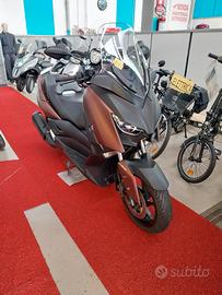 YAMAHA X-MAX 300 GARANZIA 12 MESI