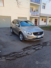 Volvo xc60 2016