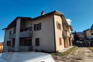 Appartamento a piano terra con due balconi
