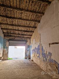 Magazzino 36 mq da ristrutturare