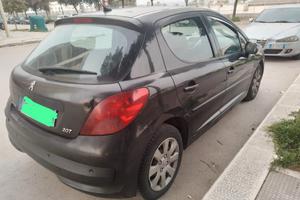 peugeot 207 1.4 hdi sweet years 2007