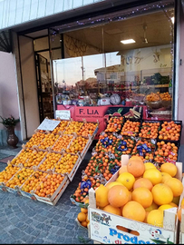 Vendita attività ortofrutta. solo attività