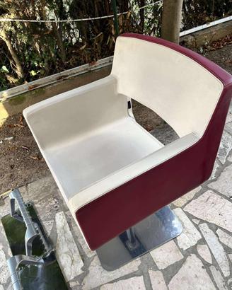 2 poltrone+ 2 poggiapiedi + casco. Tutto €120