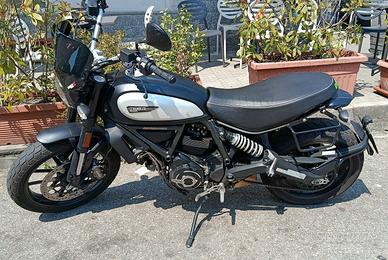 Ducati Scrambler Icon - Usata