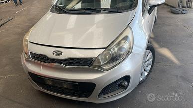 RICAMBI USATI AUTO VARI KIA RIO 2012 1400 DIESEL