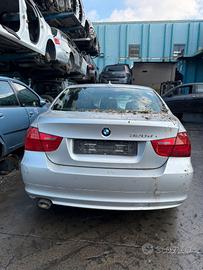 DISPONIBILE SOLO PER RICAMBI BMW 320 ANNO 2010 2.0