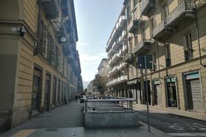 NEGOZIO A TORINO