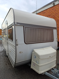 Roulotte Hobby con libretto 4 posti 1986