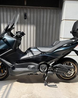 Scooter YAMAHA TMAX Tech Max