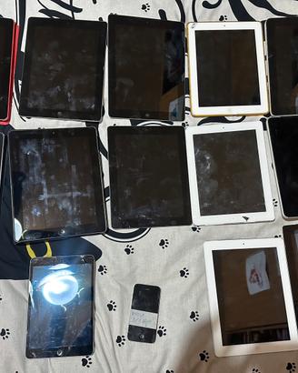 Lotto 14 ipad 1-2-3 e mini e un iphone4