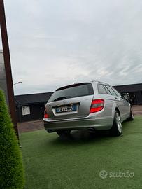 Mercedes 320 CDI Station Wagon – 2010
