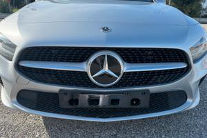 Griglia paraurti mercedes-benz classe  A anno 2022