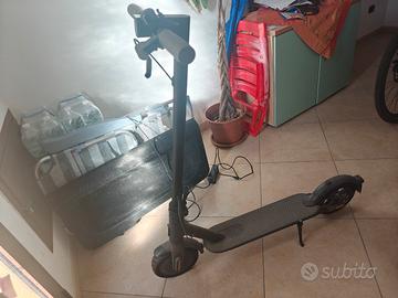 Xiaomi Mi Electric Scooter 1S 