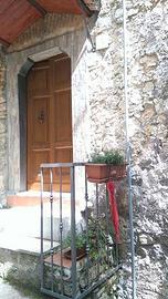 Casetta ristrutturata nel borgo