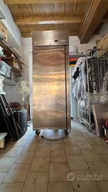 Freezer verticale ISA GE 620 litri con ruote
