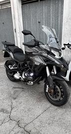 Moto Benelli trk 502 stradale
