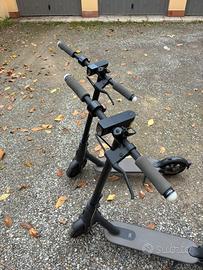 2 Monopattini Xiaomi Essential perfetti con frecce