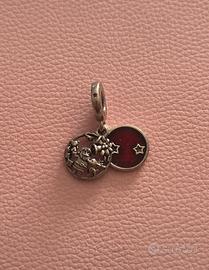 Charm pandora