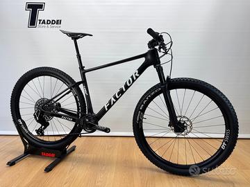 Factor Lando HT taglia M - 2024