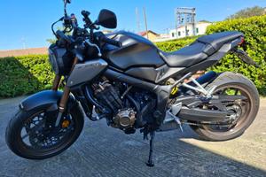 Honda CB650R (2022)