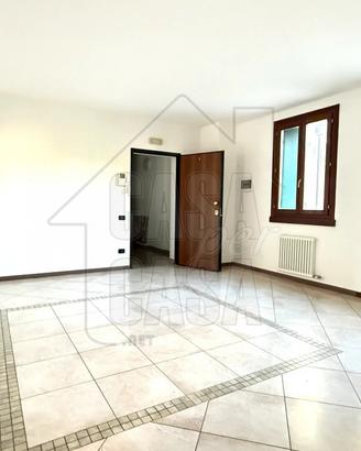 APPARTAMENTO CON GIARDINO PRIVATO ESCLUSIVO