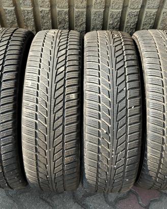 Gomme invernali Hankook 215 45 20