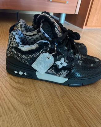 Scarpe nere